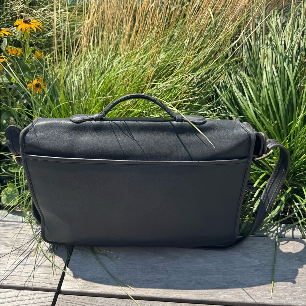 As Seen on the Devil Wears Prada 2 - Vintage Coach - Picture 3 of 6